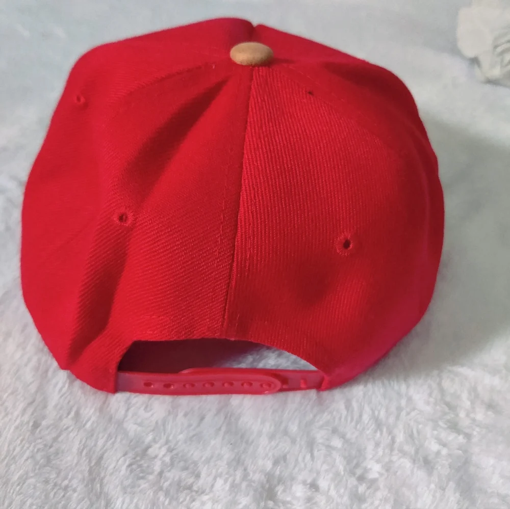 NWOT Red Cap "Brooklyn" - Picture 3 of 3